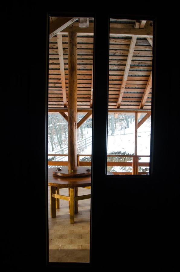 Cabana Valea Bradului Nucsoara  Bagian luar foto